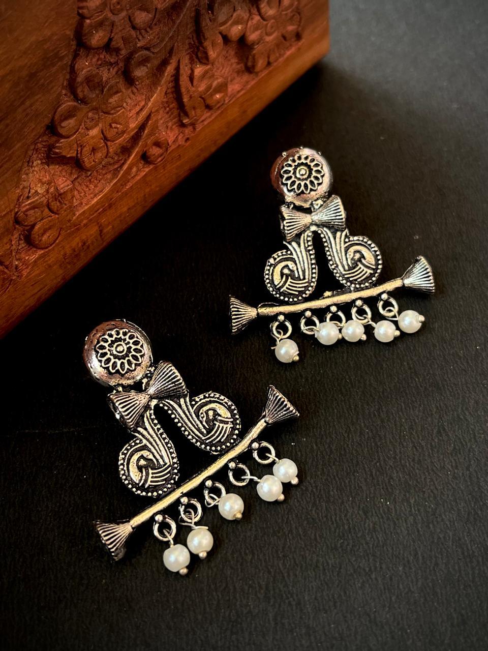 Black Polish Antique Look Flute Stud Earring