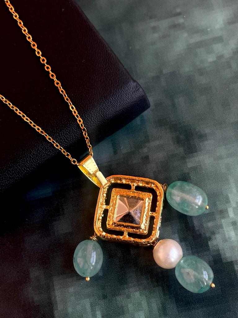 Kundan Natural Stone Necklace