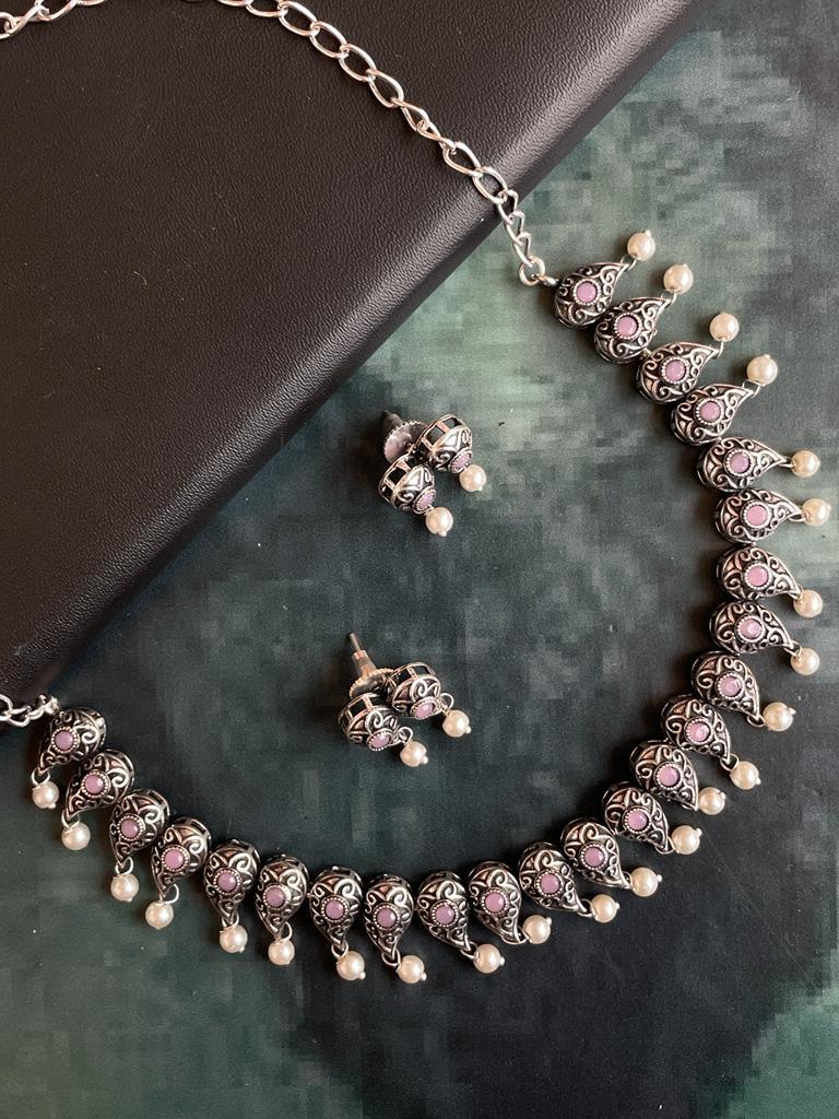 Monalisa Stone Choker with Earring Set