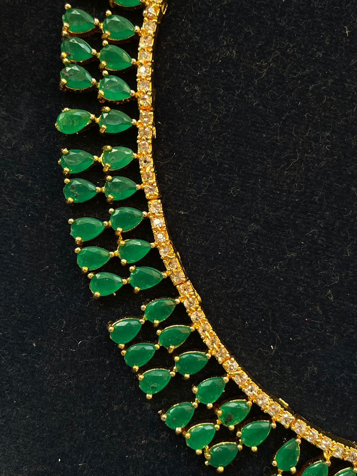 AD choker with Earring set