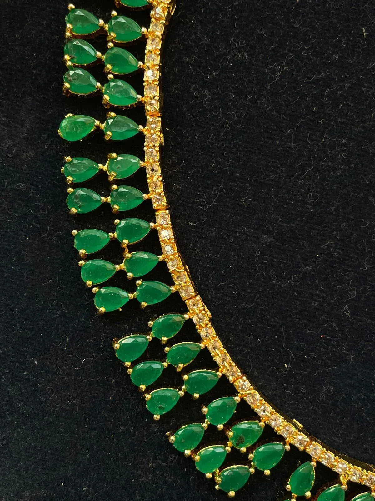 AD choker with Earring set