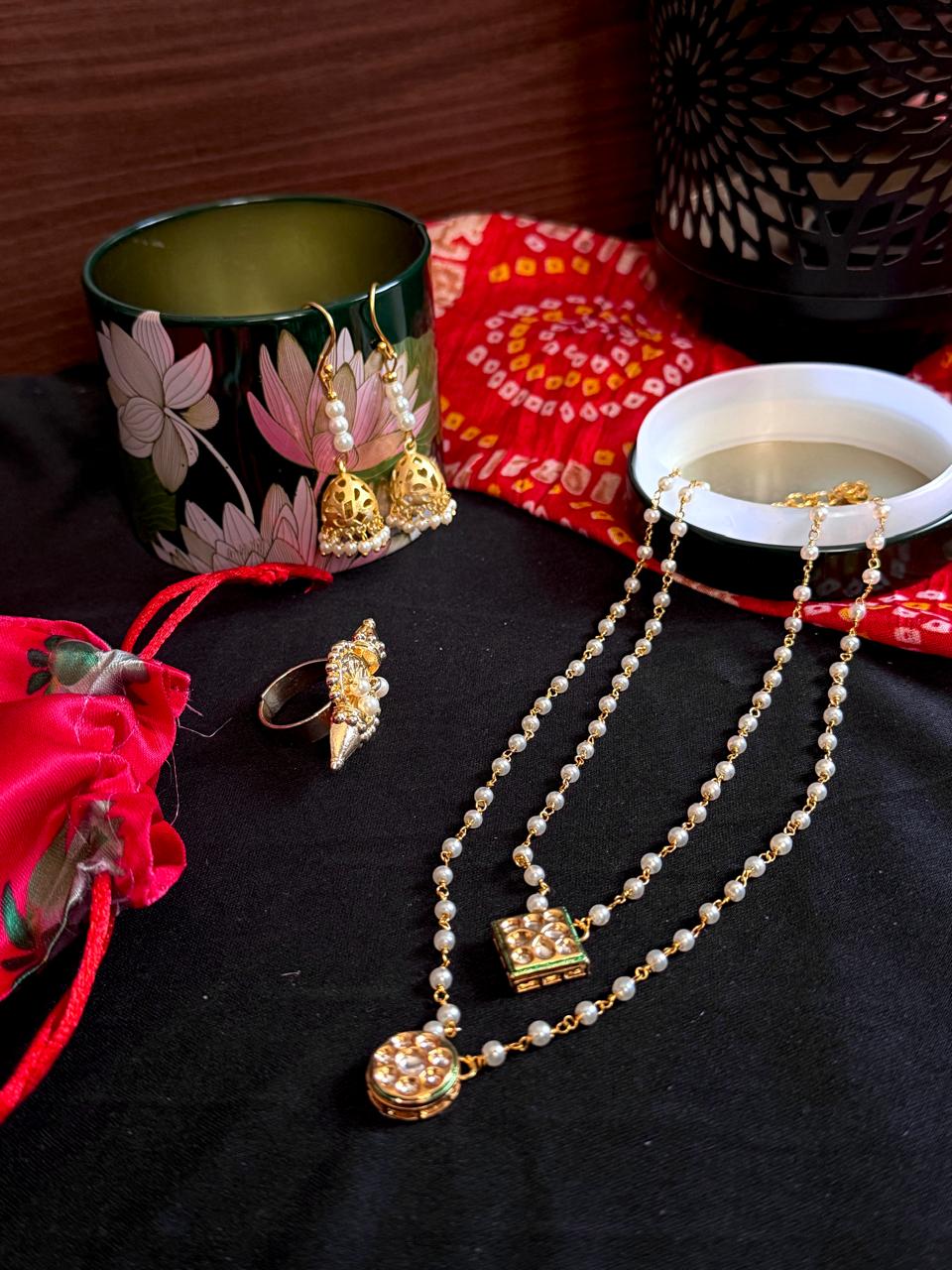Gift Box (1 Necklace, 1 Ring and 1pair of Earring)