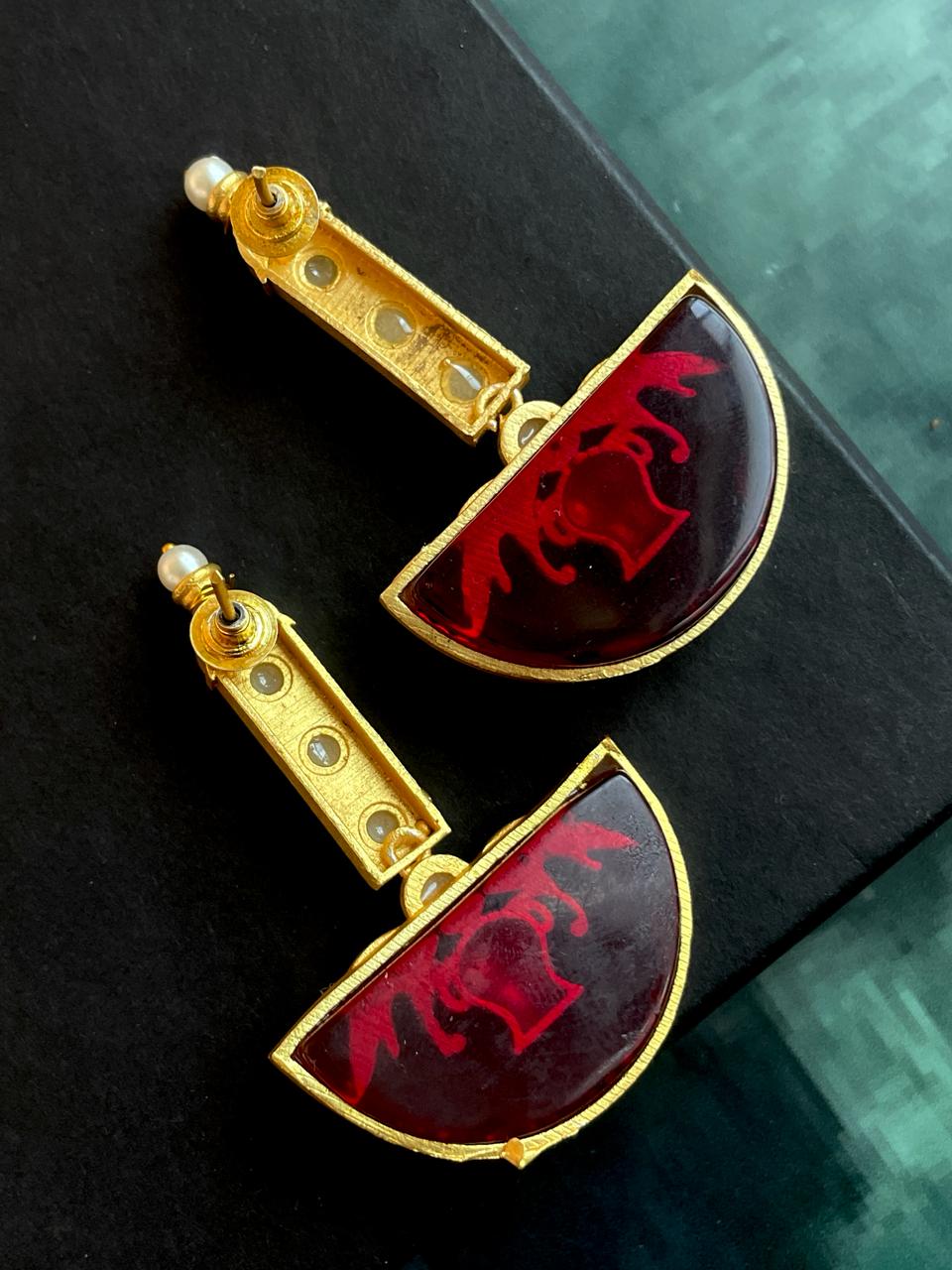 Monalisa Stone Ethnic Golden Partywear Earring