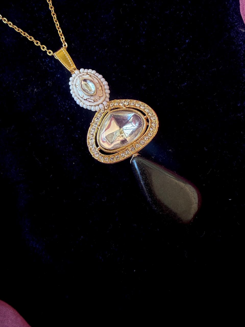 Kundan with Stone Pendant Chain Necklace and Kundan Earring set
