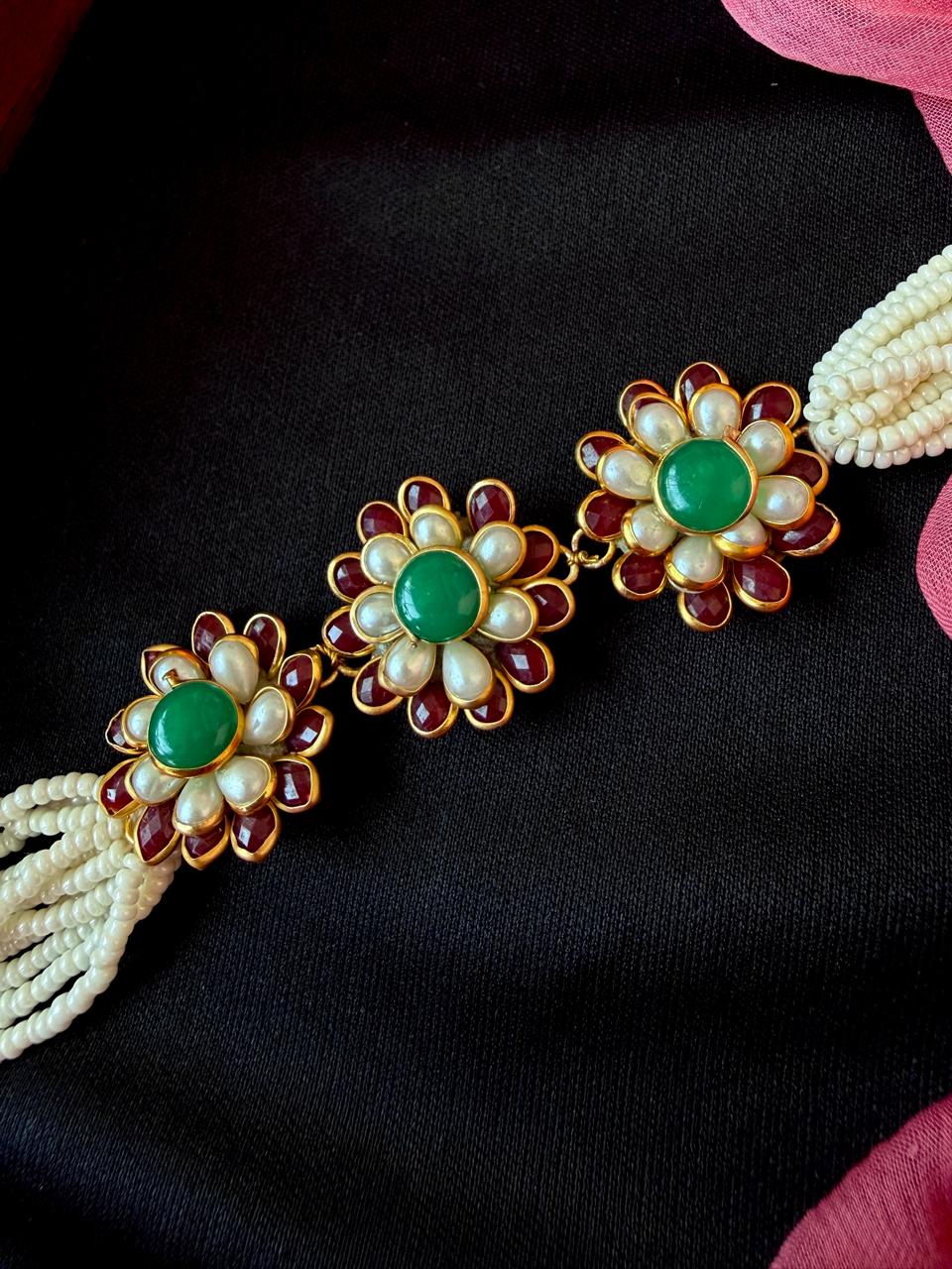 Pachi Kundan Floral Pendant Beaded Choker Necklace