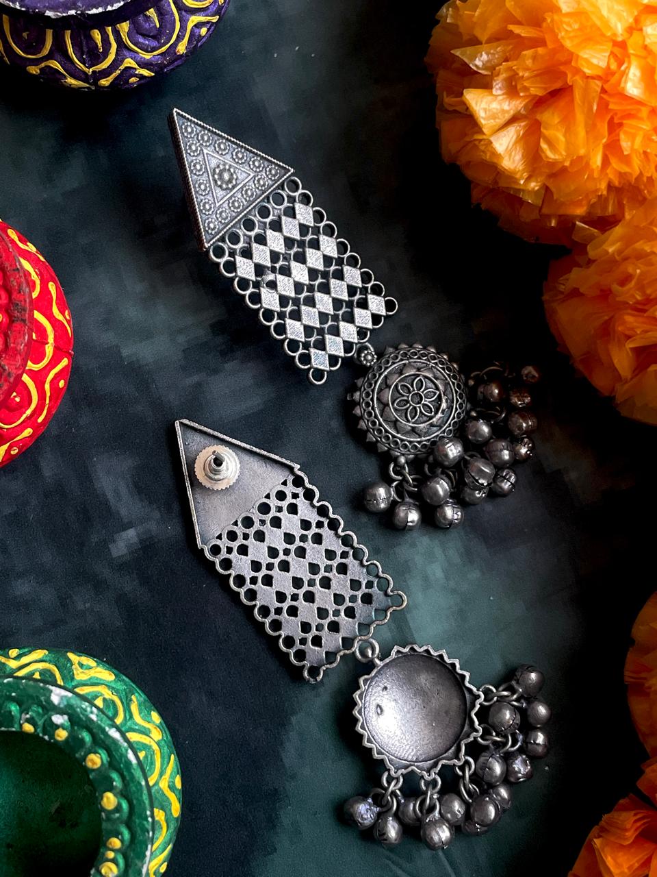 Oxidized Geometrical Antique Earring