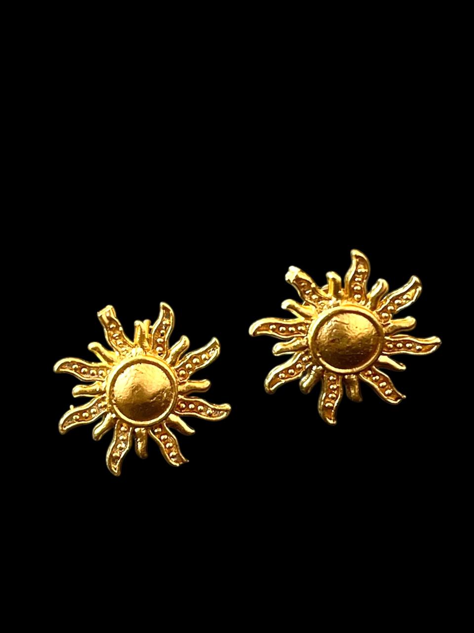 Rapunzel-Tangled Sun Gold Stud Earring
