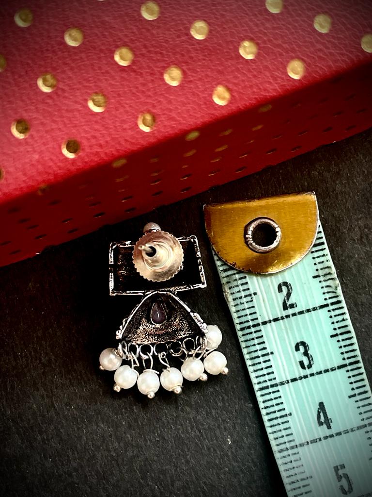 oxidized Choker with Earring set along with Monalisa stones