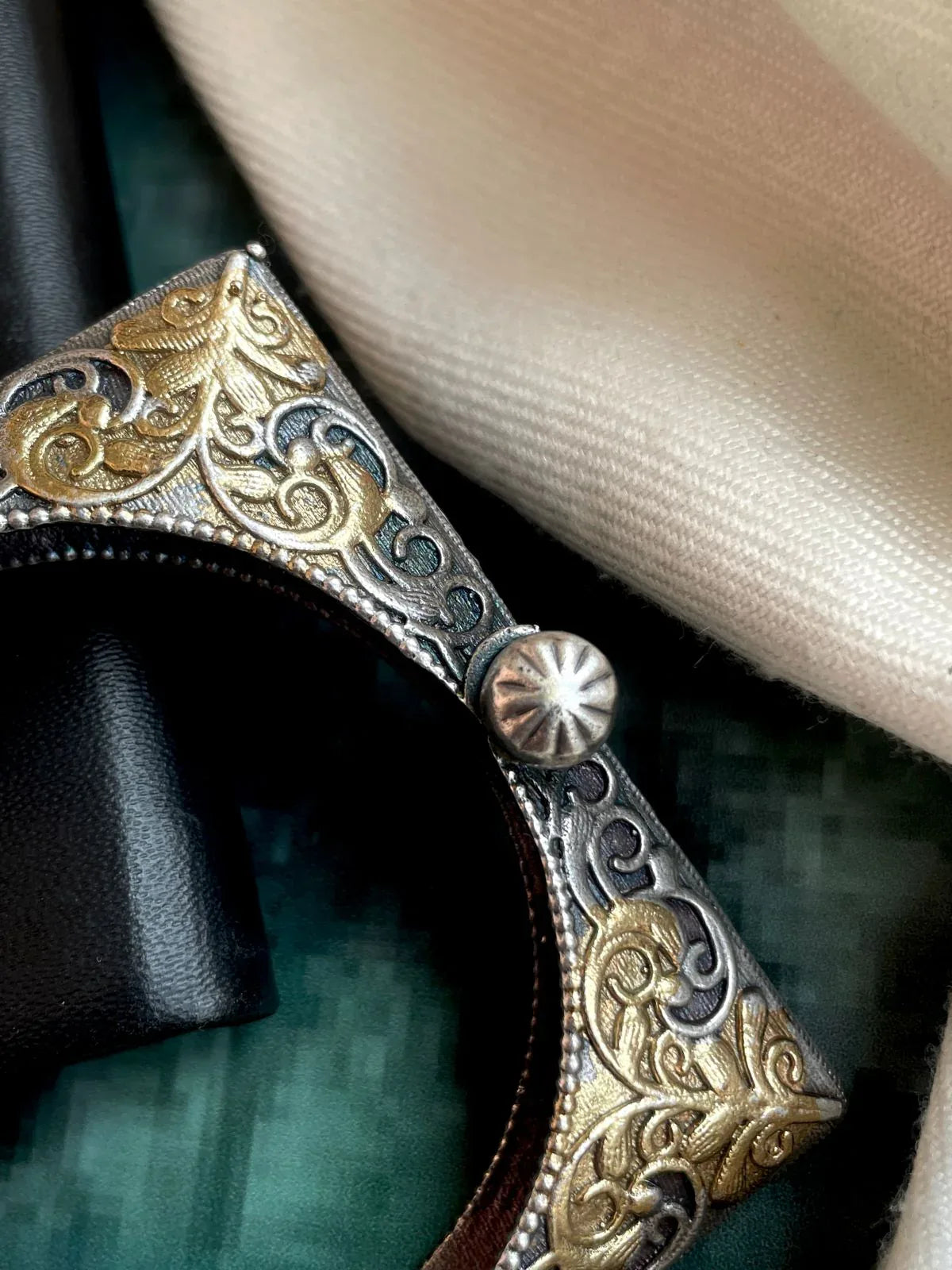 Dual Tone Ethnic Antique Look Openable Kada