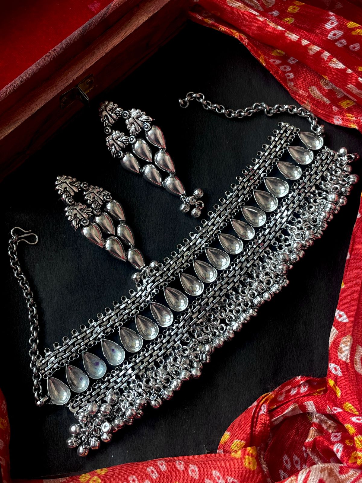 Silver Replica Choker with Earring Partywear Set