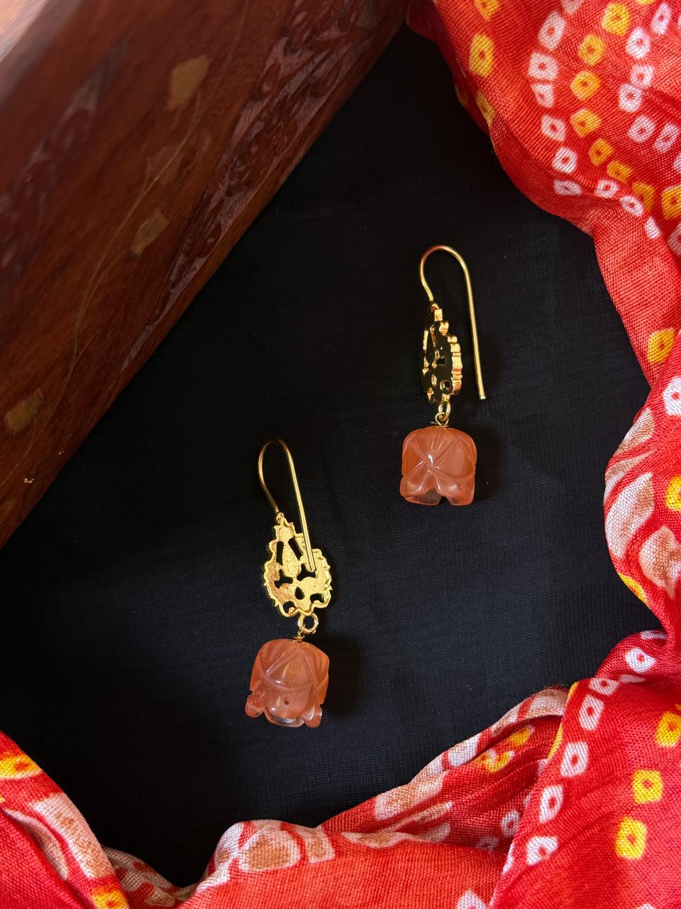 Golden Top Stone Jhumki Earring