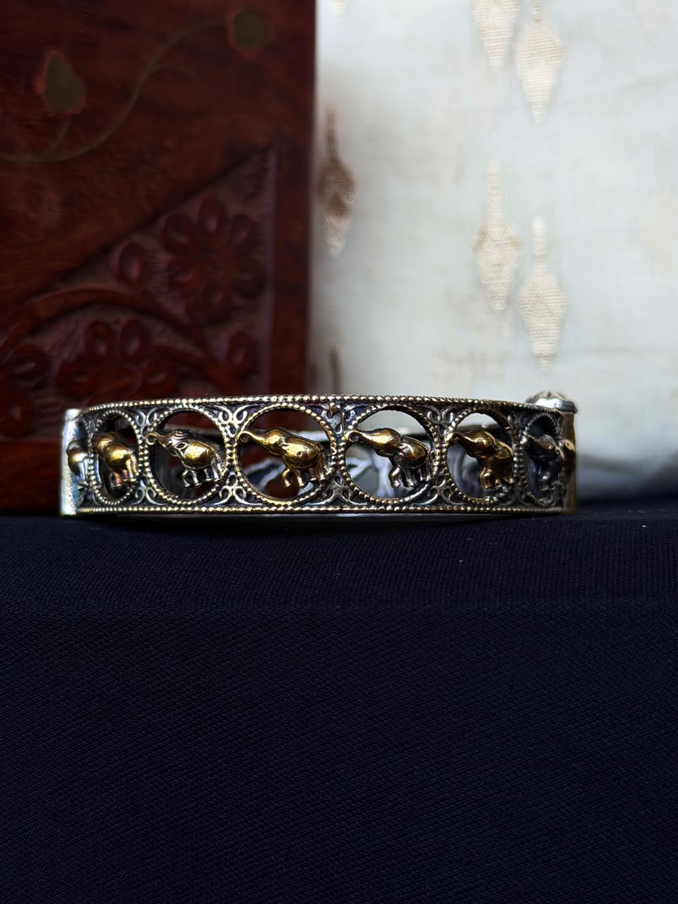 Dual Tone Elephant Shape Openable Kada