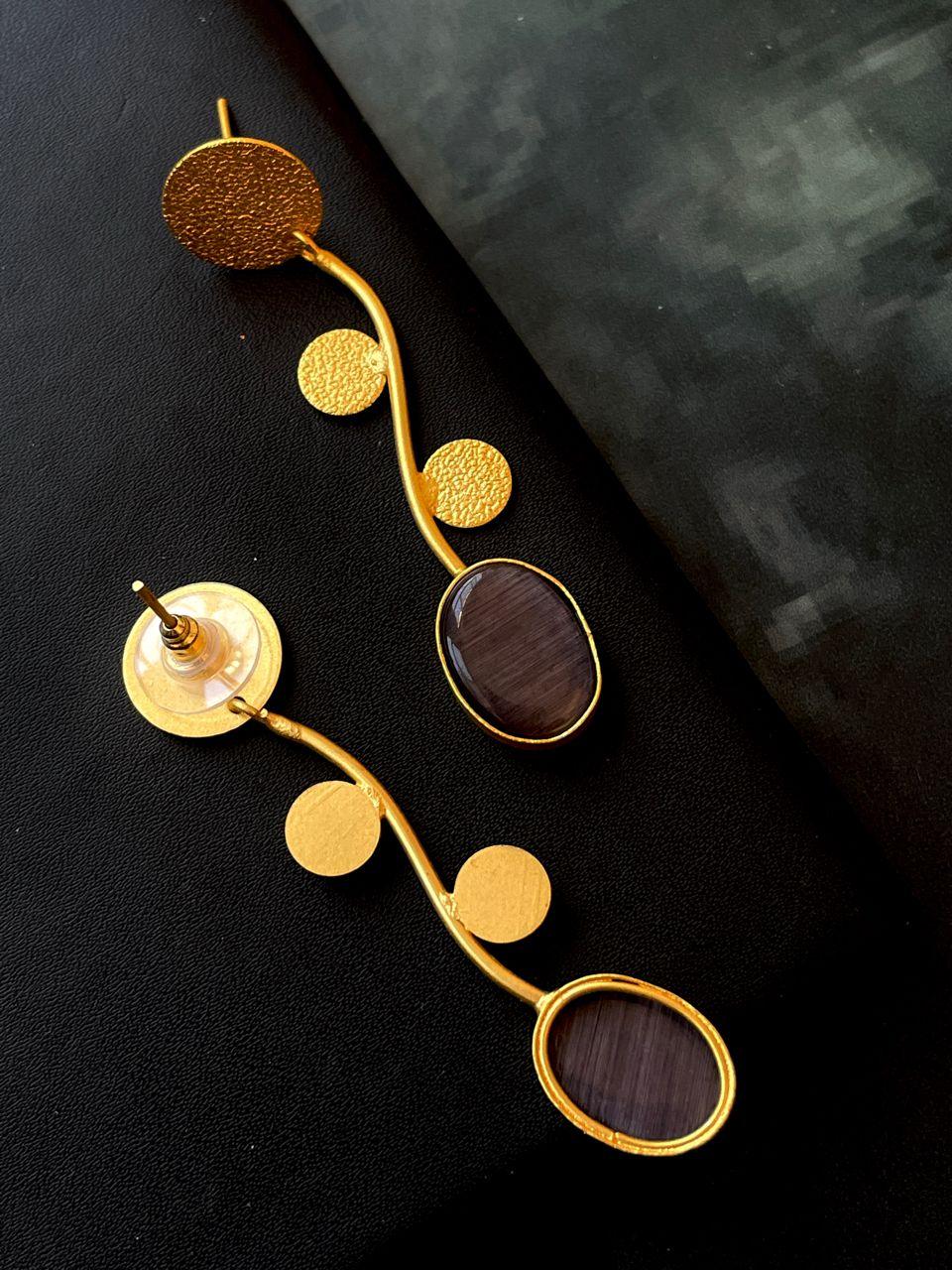 Monalisa Stone Golden Leaf Earring
