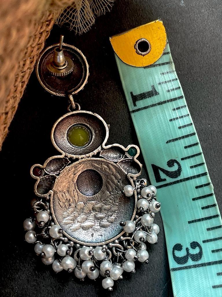 Black polish antique look drop earing with stone and beards