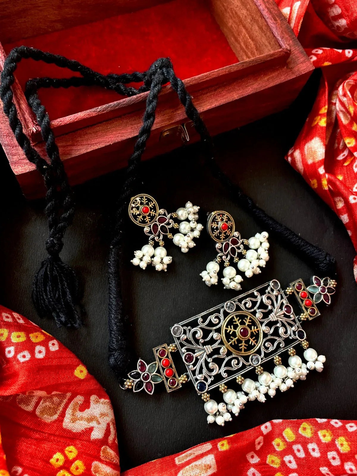 Dual Tone Ethnic Choker with Earring set