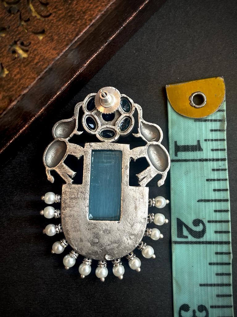 Big Monalisa Stone Party Wear Earring