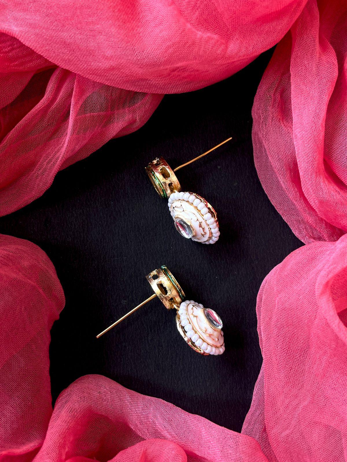 AD with Monalisa Stone Kundan Meenakari Pendant with Earring Set