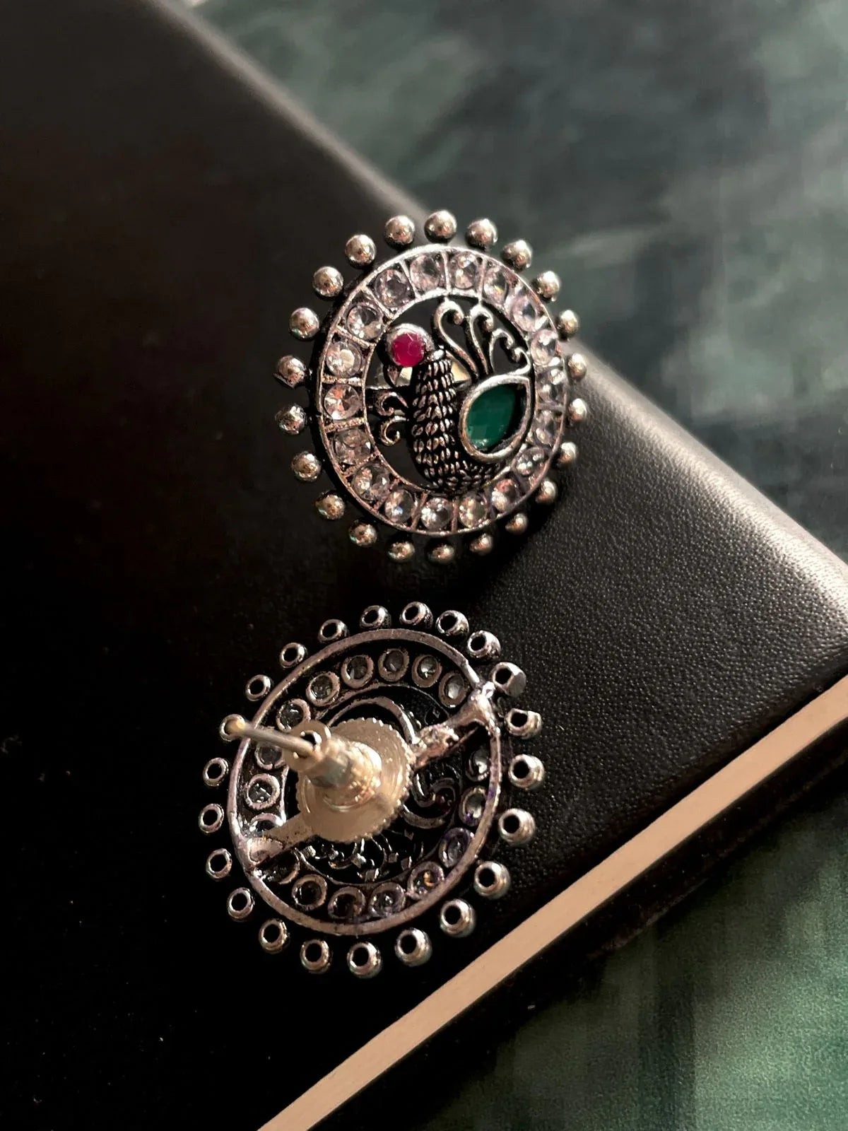 Oxidized Stone Round Shape Stud Earring