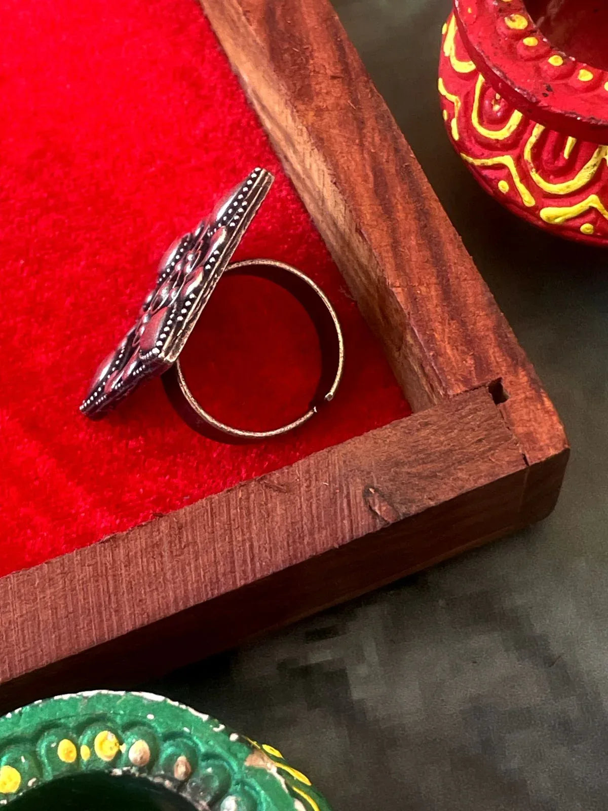 Square Oxidized Ring