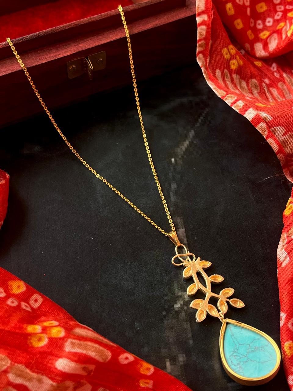 Golden Leaf Carving Stone Pendant Chain Necklace