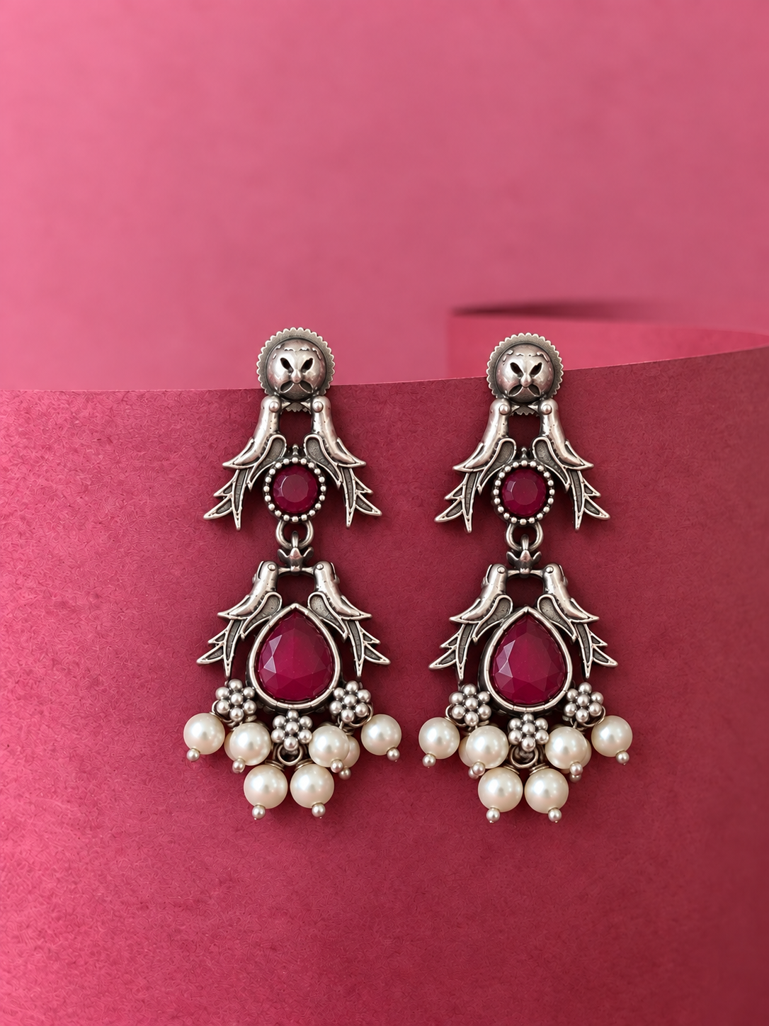 Black Silver Polish Bird Shape Monalisa Stone Earring