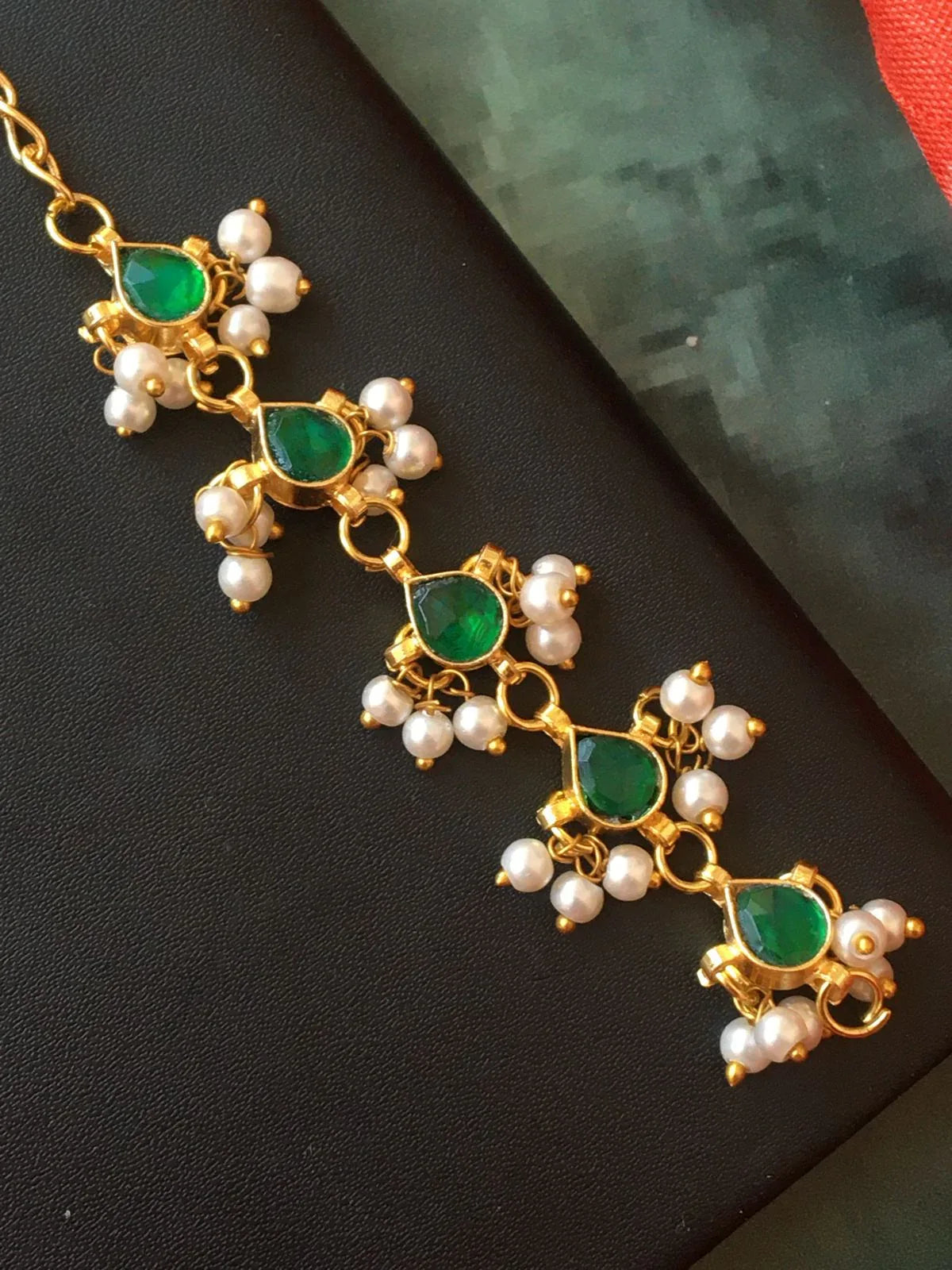 Pachi Kundan Beaded Chain Earring