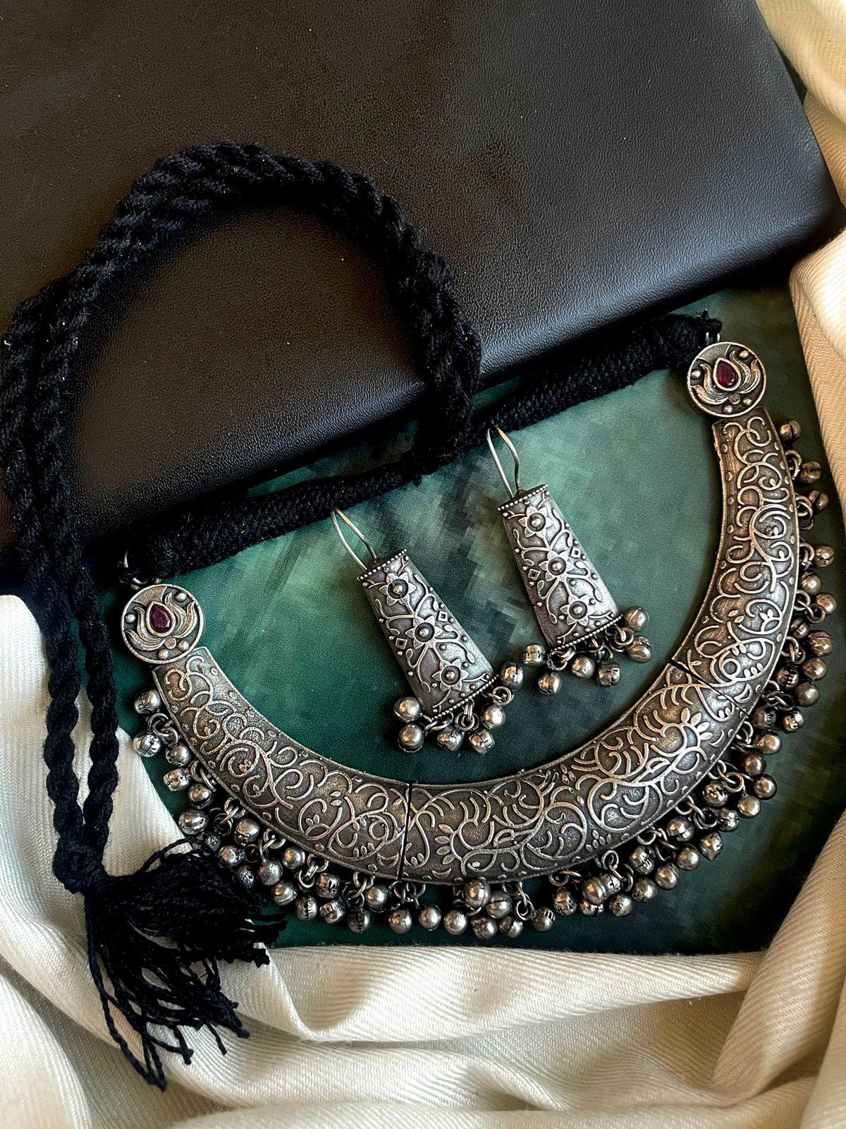 Black Polish Oxidized Choker with Earring set – Prettiq