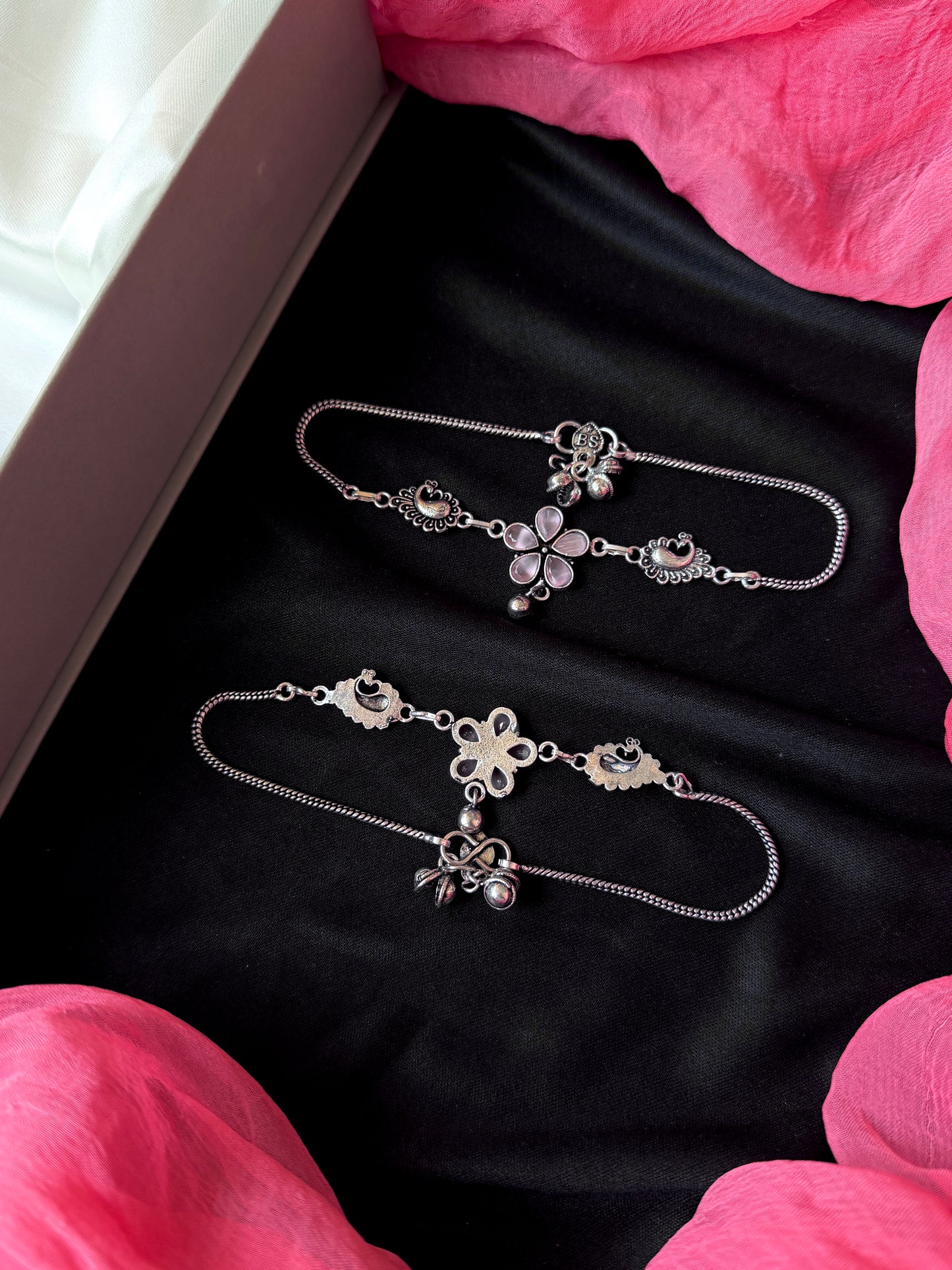 Monailsa Stone Silver Replica Anklet