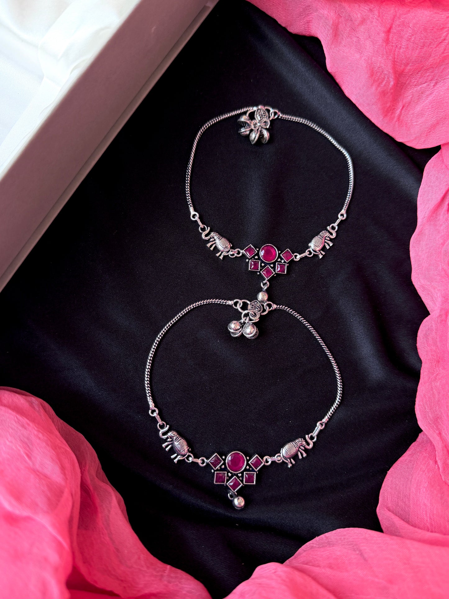 Monailsa Stone Silver Replica Anklet