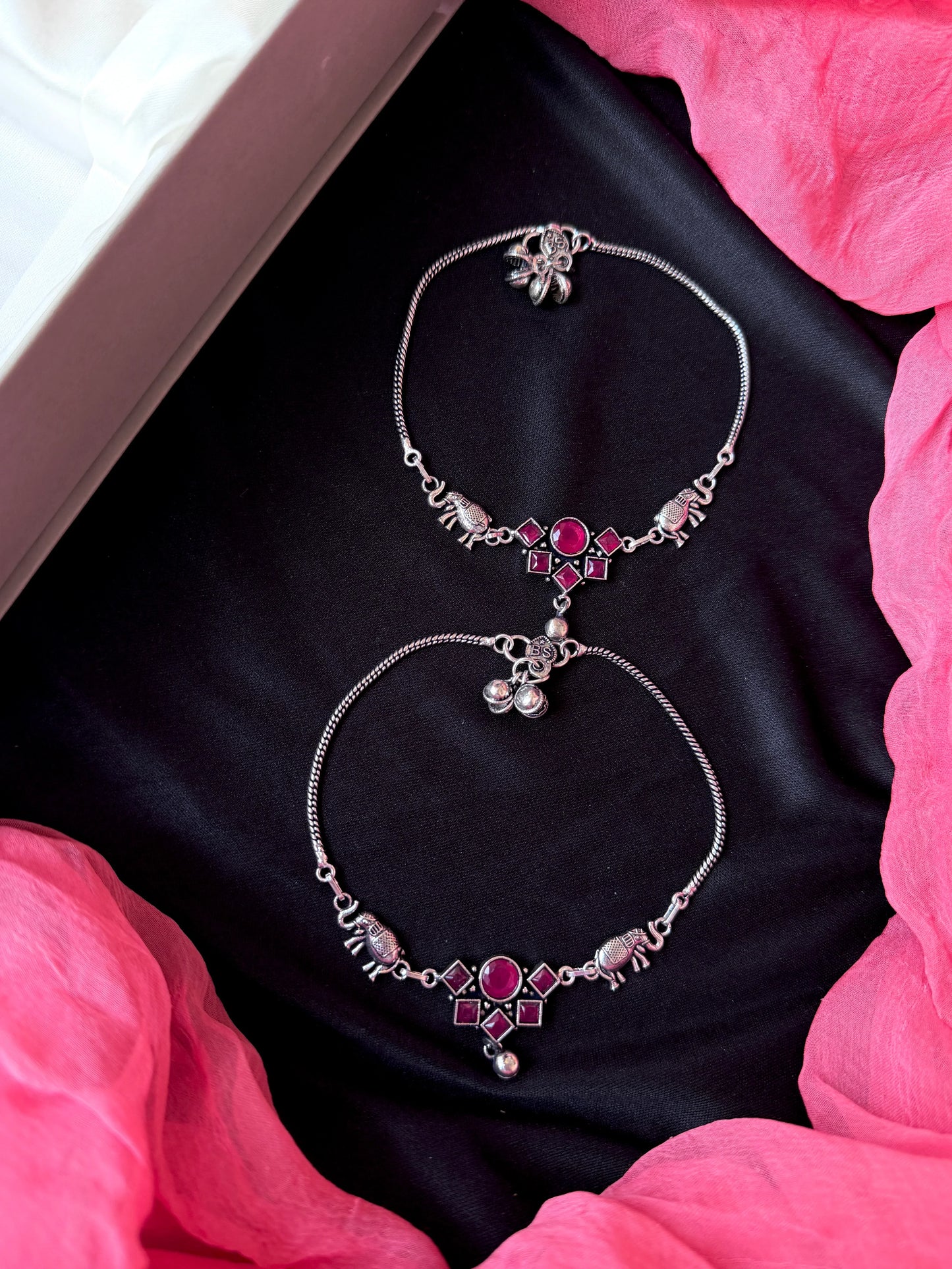 Monailsa Stone Silver Replica Anklet