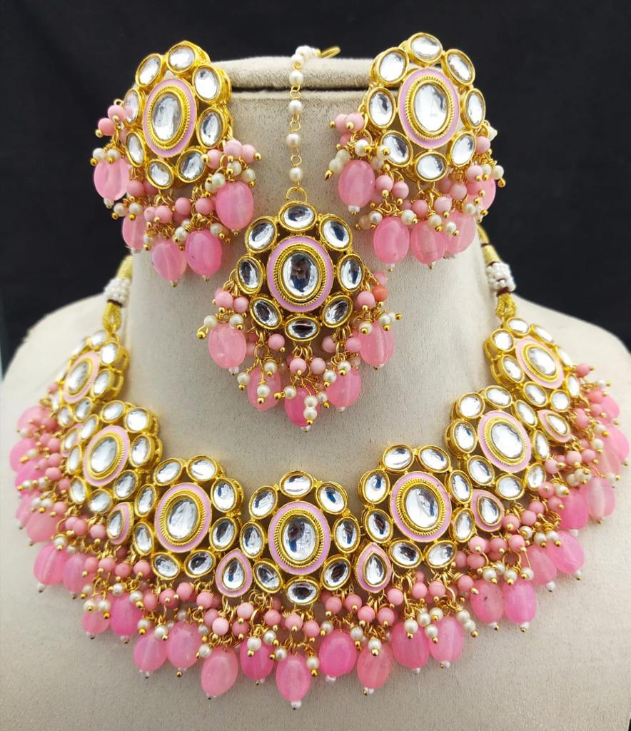 Choker, Earring and Mangtika Set