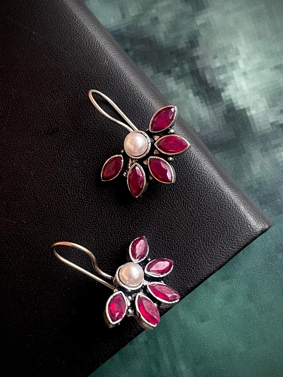 Monalisa Stone Stud Earring