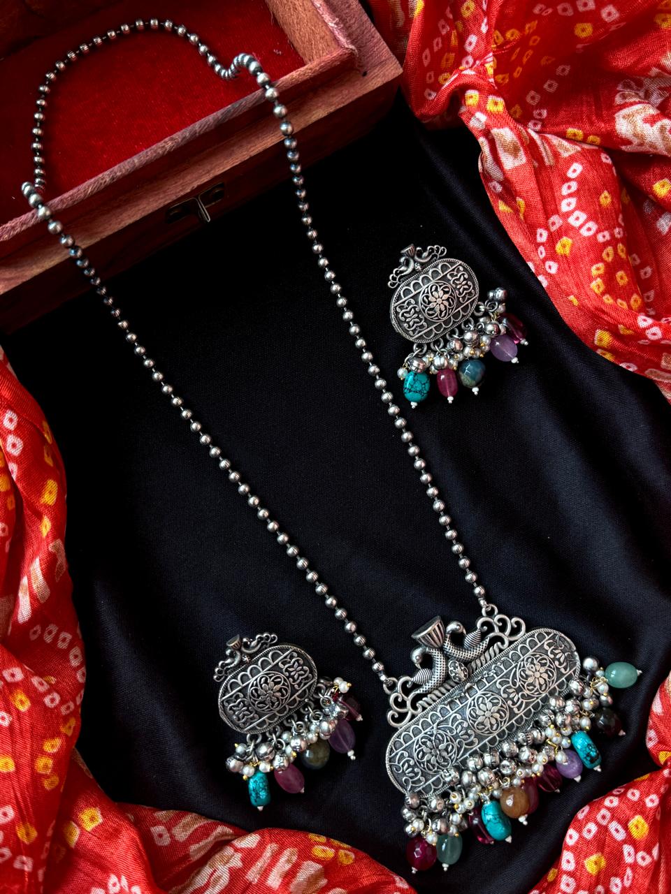Stones Beaded Oxidized Pendant Chain Necklace with Earring set