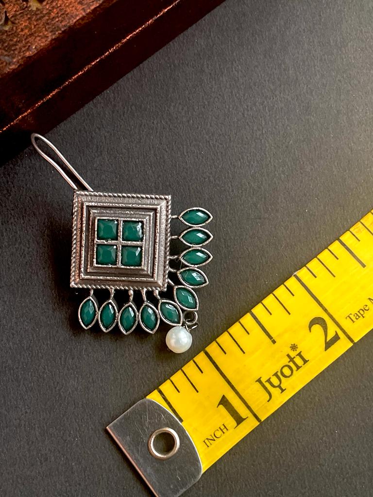 Black Polish Antique look Stud Earring with stone work