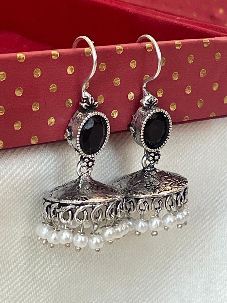 Monalisa Stone Top with Japanses Jhumki Dome Earring