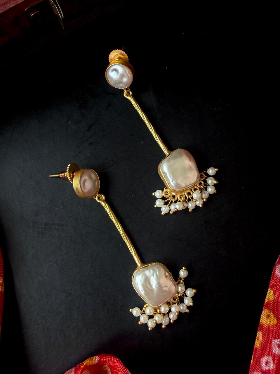 Imitation Shell Golden Long Earring