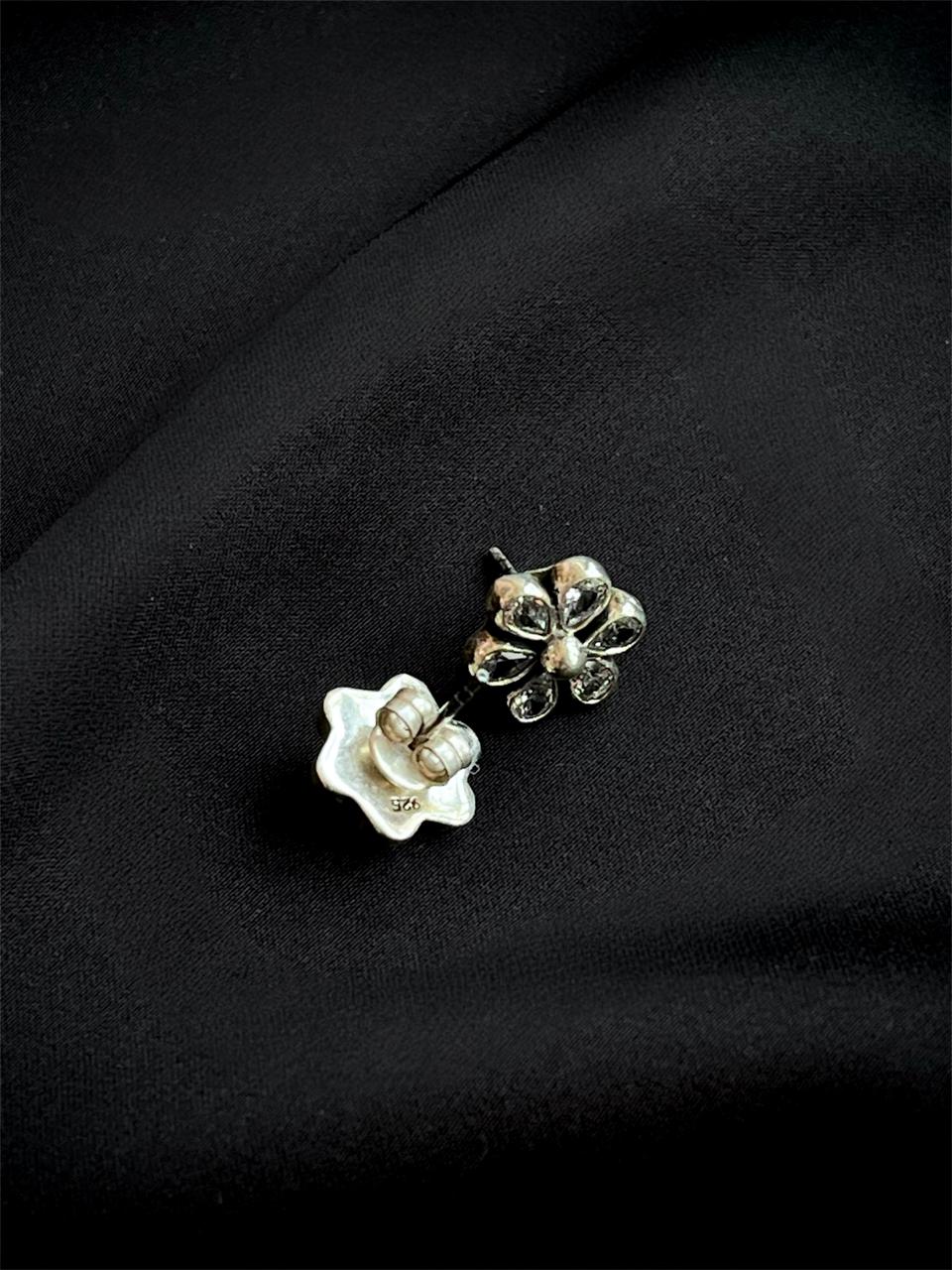 AD Stone 92.5 Silver Stud Earring