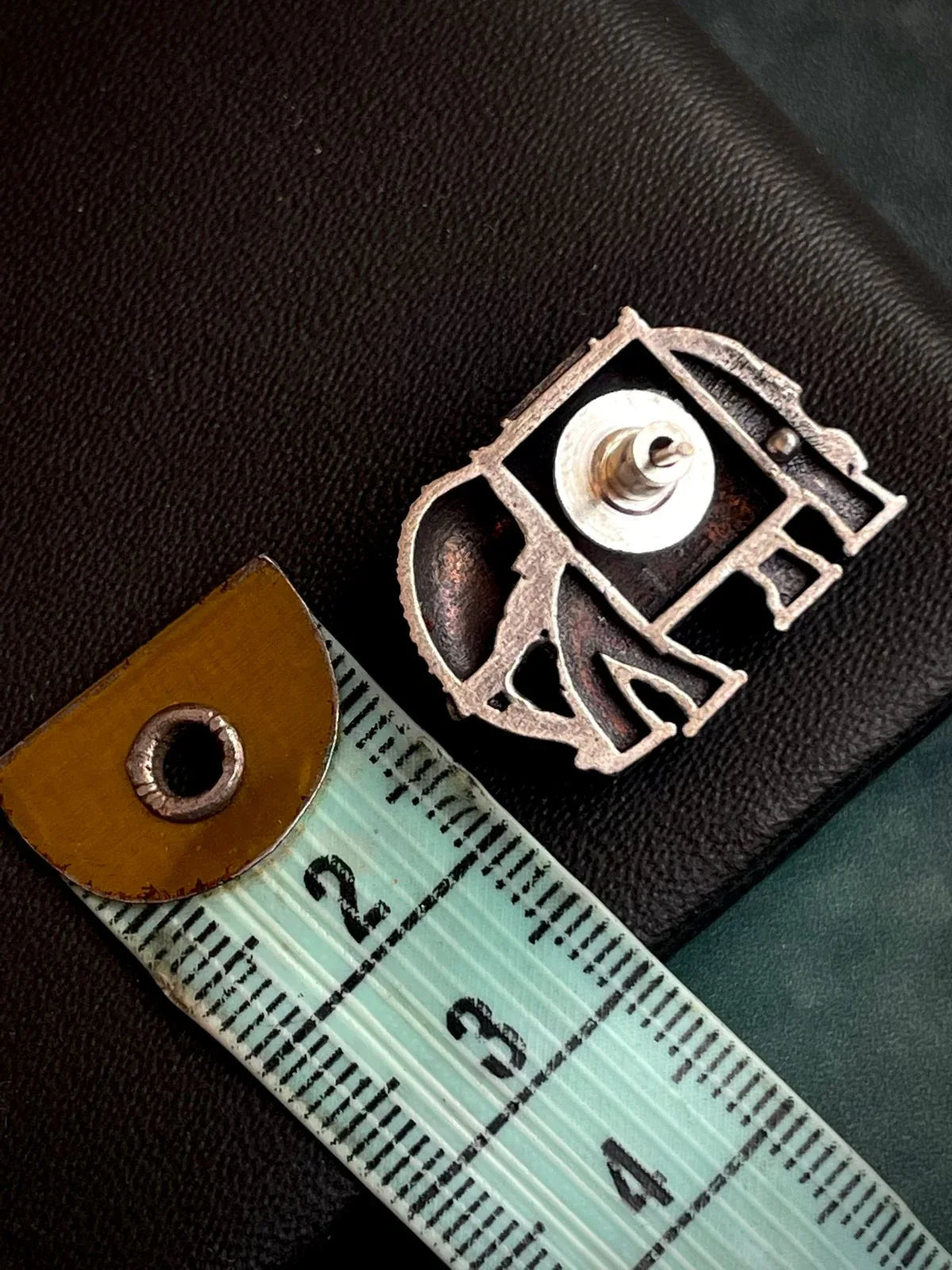 Oxidied Black Polish Stud Earring