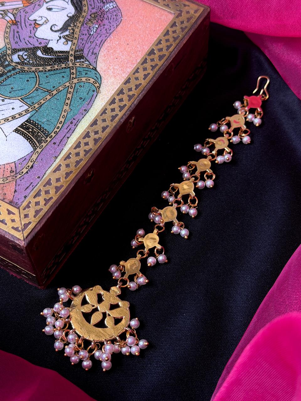 Pachi Kundan Beaded MangTika