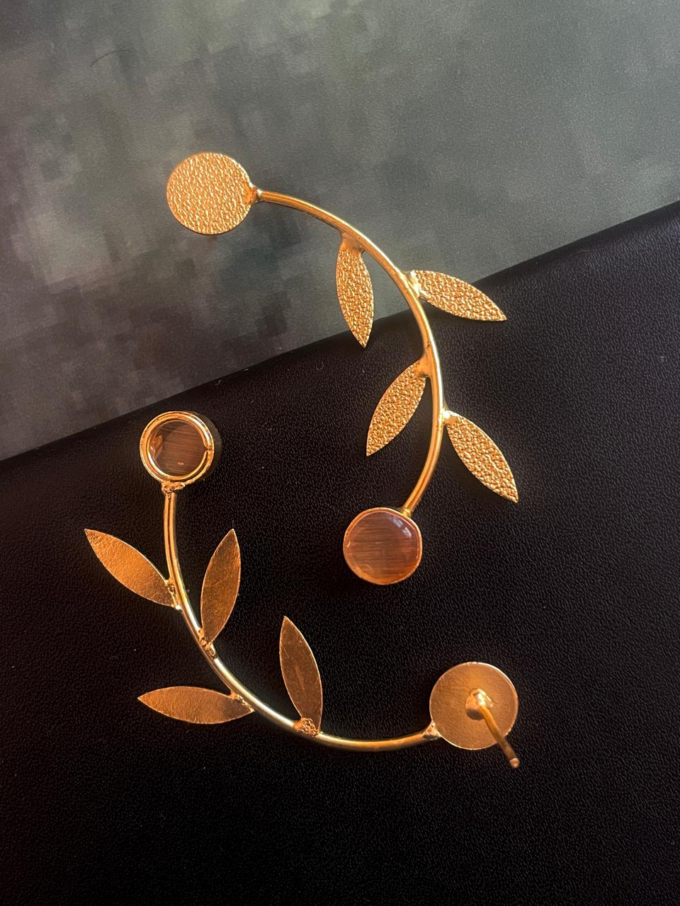 Monalisa Stone Golden Leaf Earring