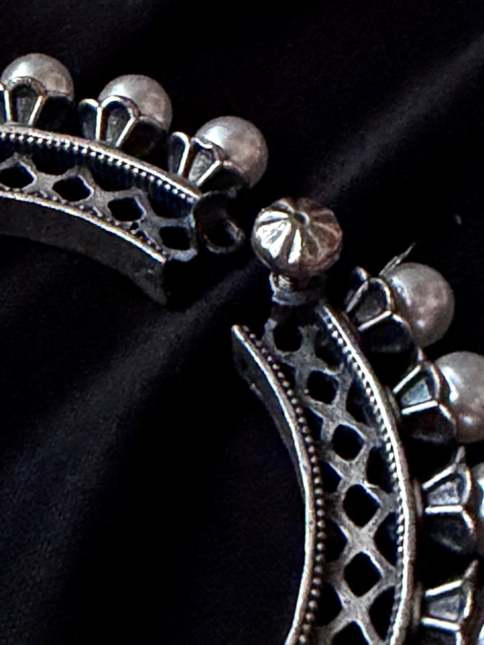 Pearl Round openable Partywear Kada