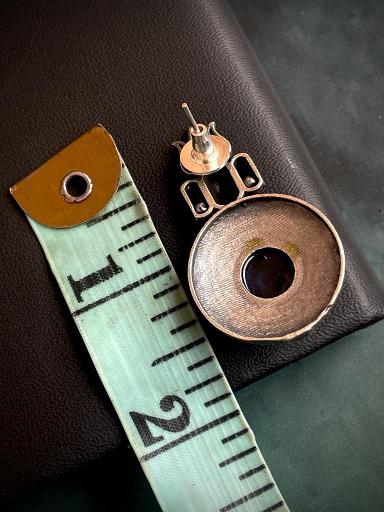 Monalisa Stone Black Polish Stud Earring