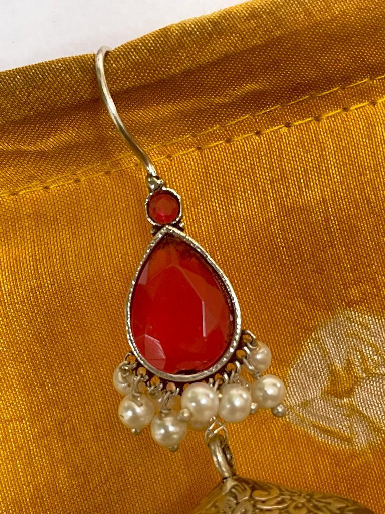 Monalisa Stone top with black polish jhumki Earring