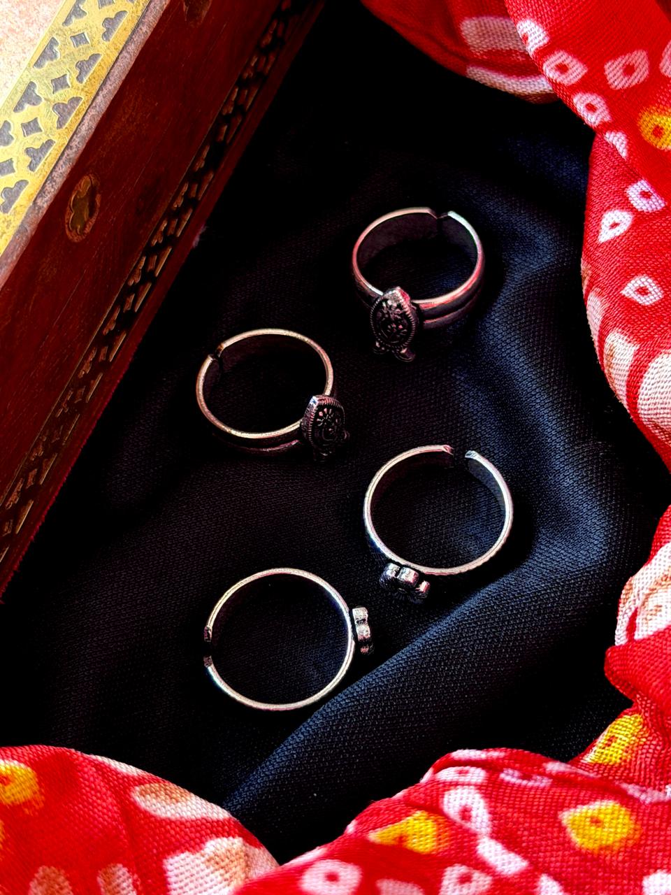Silver Replica Oxidized Toe Ring (Set of 2 pairs)