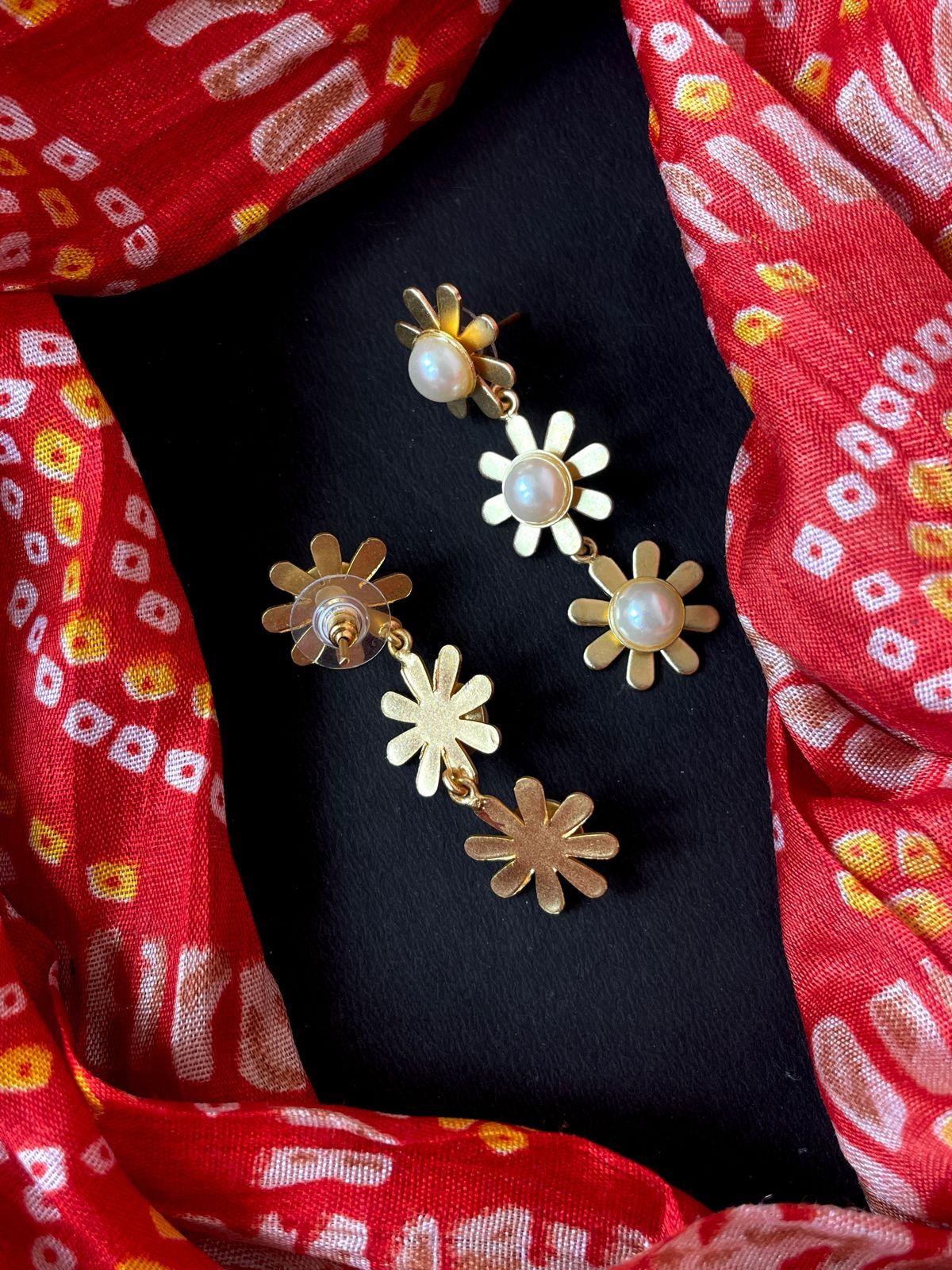 Pearl Golden Flower Earring