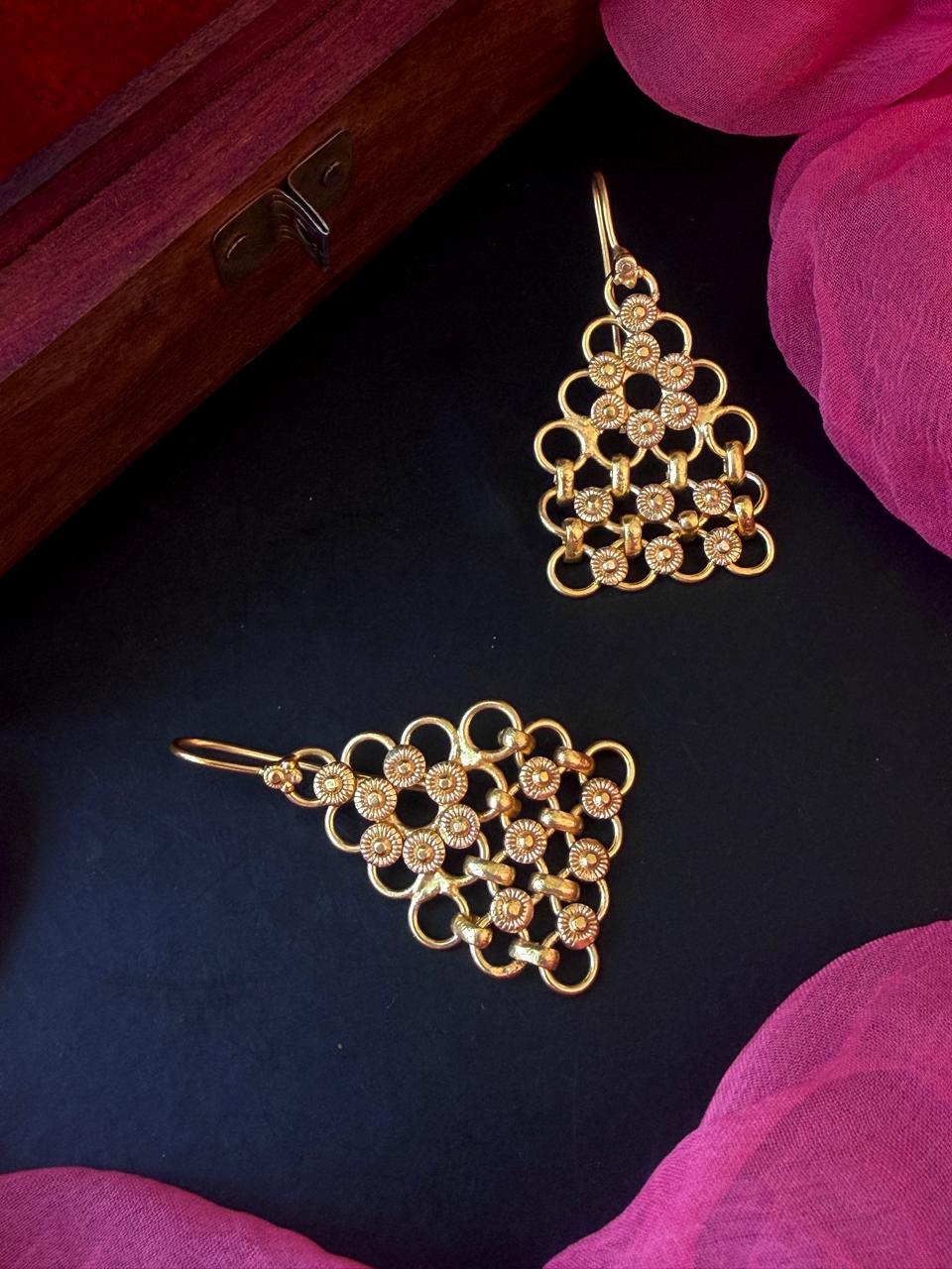 Golden Look alike Choker with Adjustable Dori and Earring set
