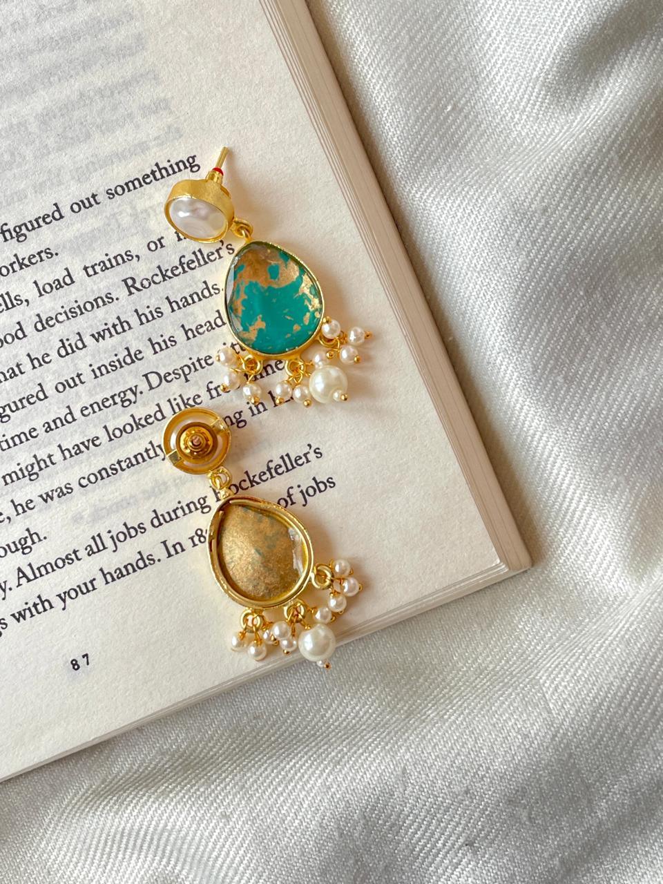 Hand Painted Golden Shell Earring