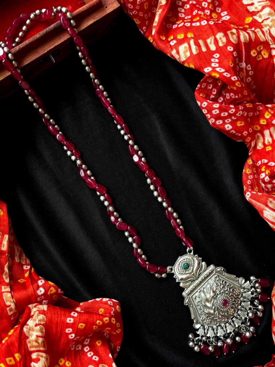 Stone Beaded Layered Oxidized Pendant Chain Necklace