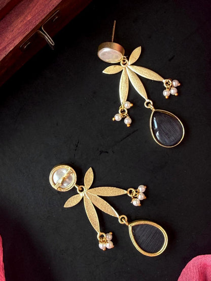 Monalisa Stone Shell Pearl Golden Geometrical Earring