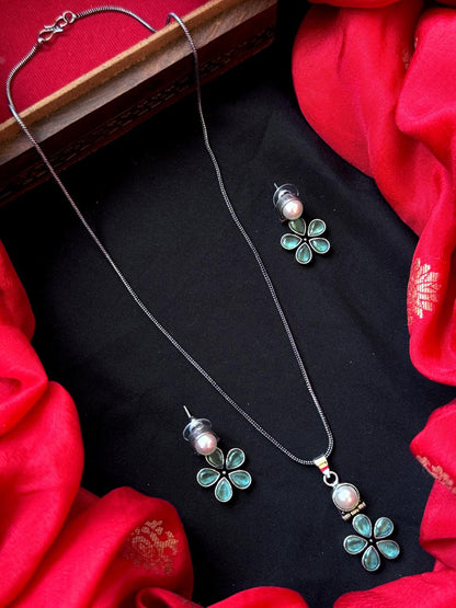 Monalisa Stone Pendant Chain Necklace with Earring set